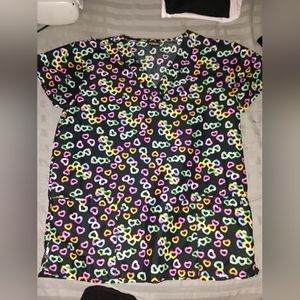 Women's Black w/Rainbow Hearts Cassandra O Scrub Top Size S